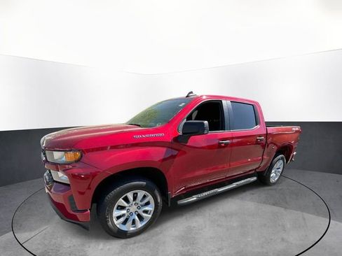 Used 2022 Chevrolet Silverado 1500 Custom w/ Safety Confidence Package AWD/4WD image 3