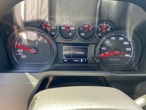 Used 2025 Chevrolet Silverado 1500 W/T w/ WT Value Package RWD image 32
