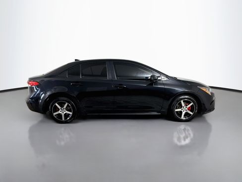 Used 2021 Toyota Corolla LE FWD image 11