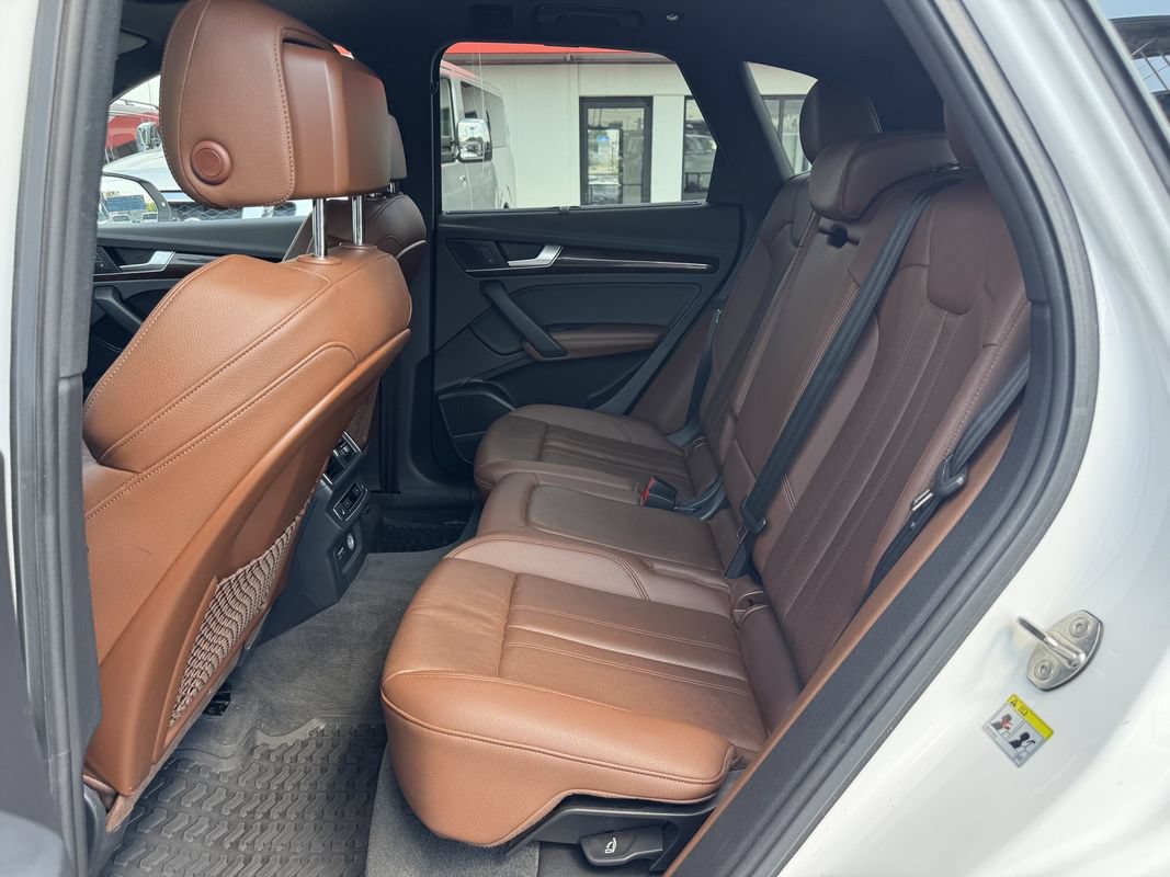 Used 2019 Audi Q5 Prestige w/ Prestige Package AWD/4WD image 12