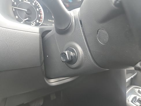 Used 2024 Nissan Armada SL w/ Midnight Edition Package image 15