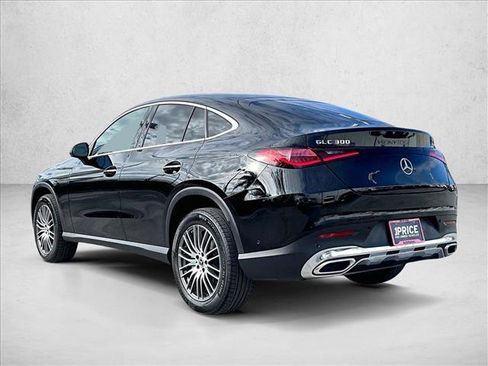 Used 2025 Mercedes-Benz GLC 300 4MATIC image 13