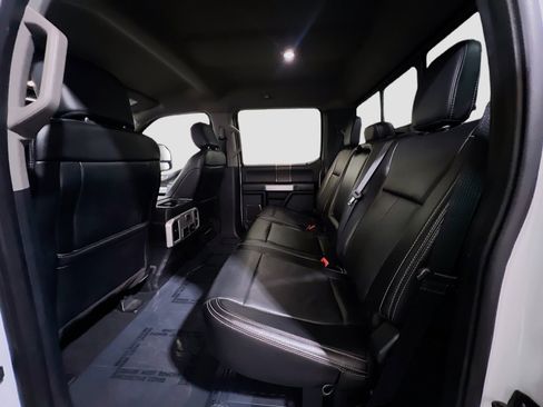 Used 2020 Ford F250 Lariat w/ Lariat Value Package AWD/4WD image 16