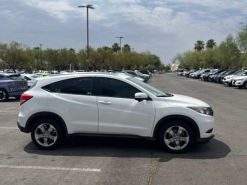 Used 2016 Honda HR-V EX-L image 4