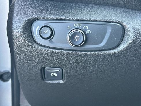 Used 2019 Chevrolet Blazer Premier w/ Sun and Wheels Package image 34