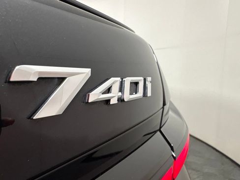 Certified 2025 BMW 740i xDrive w/ Premium Package AWD/4WD image 11