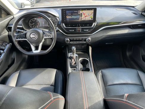 Certified 2024 Nissan Altima 2.5 SR w/ SR Premium Package FWD image 13