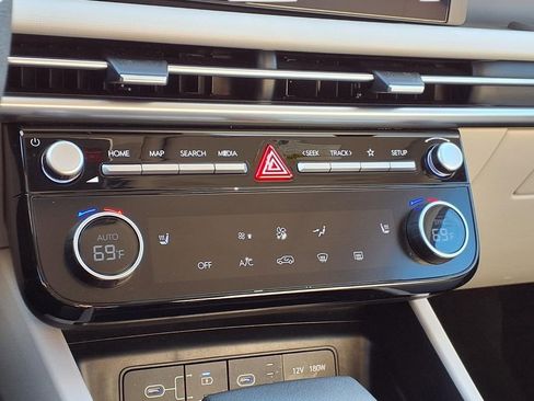 Used 2025 Hyundai Tucson SEL image 13