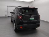 Used 2016 Jeep Renegade Latitude w/ Popular Equipment Group image 6