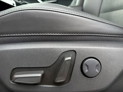 Used 2024 Kia Niro Wind w/ Wind Preserve Package FWD image 17