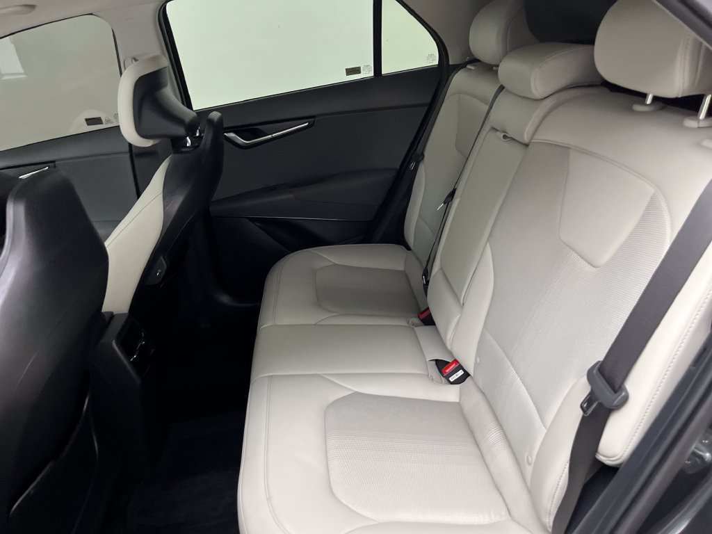 Used 2025 Kia Niro EX Touring FWD image 13