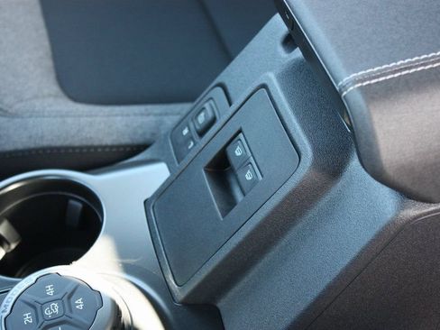 New 2025 Ford Bronco 2-Door w/ Sasquatch Package image 23