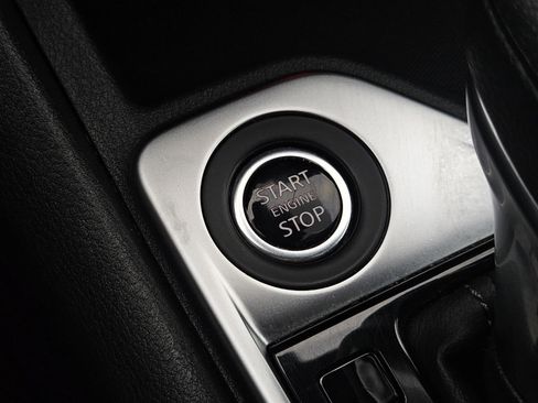 Used 2025 Nissan Sentra SV image 22