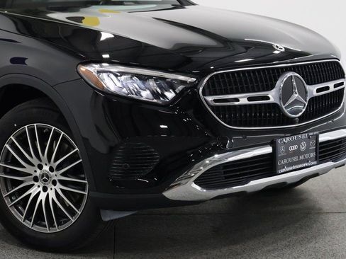 New 2025 Mercedes-Benz GLC 300 4MATIC image 3