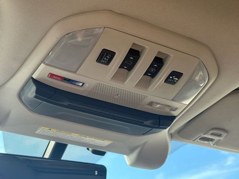 Used 2021 Subaru Ascent Touring w/ Popular Package #2A image 27