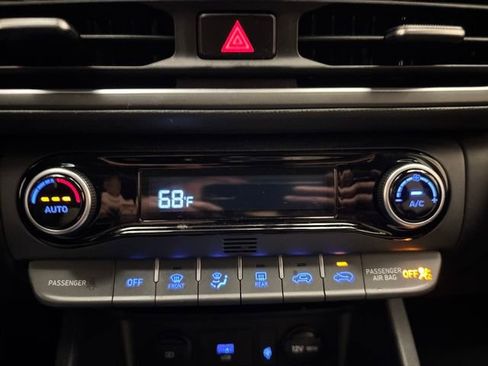 Used 2023 Hyundai Kona SEL w/ Convenience Package image 18