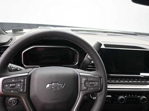 New 2026 Chevrolet Silverado 2500 ZR2 AWD/4WD image 13