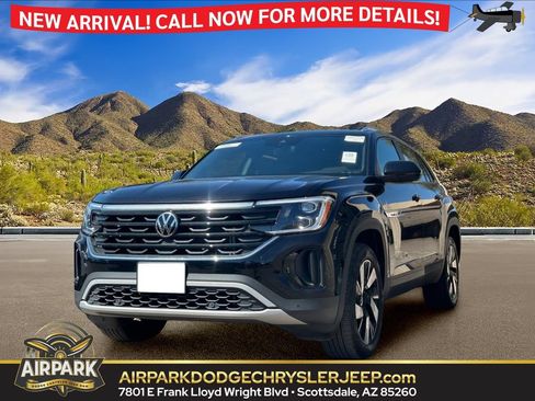 Used 2025 Volkswagen Atlas Cross Sport SE AWD/4WD image 1