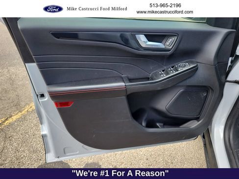 Used 2025 Ford Escape ST-Line FWD image 26