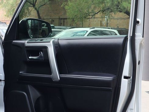 Used 2022 Toyota 4Runner Limited image 38