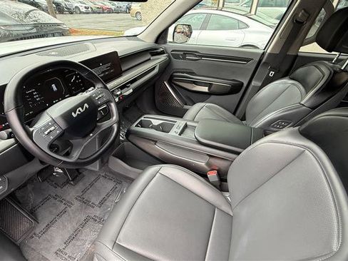 Used 2024 Kia EV9 Light Long Range image 9