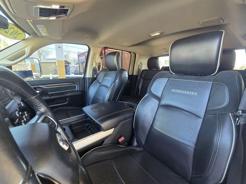 Used 2020 RAM 2500 Laramie w/ Chrome Appearance Group image 3