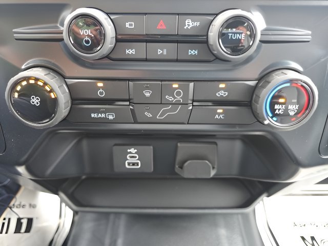Used 2025 Ford F150 XL w/ Equipment Group 103A High AWD/4WD image 16