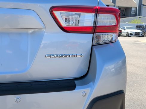 Used 2018 Subaru Crosstrek 2.0i Limited image 11