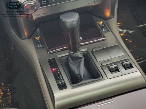 Used 2018 Lexus GX 460 Premium w/ Premium Package image 24