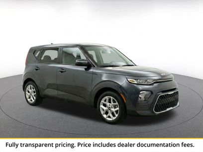 Used 2025 Kia Soul LX w/ LX Technology Package