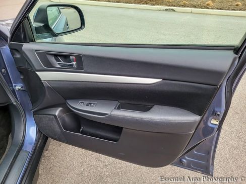 Used 2013 Subaru Outback 2.5i Premium w/ Popular Pkg 1B image 26