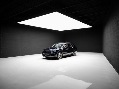 Used 2024 Bentley Bentayga AWD/4WD image 86