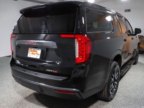 Used 2023 GMC Yukon XL AT4 image 7
