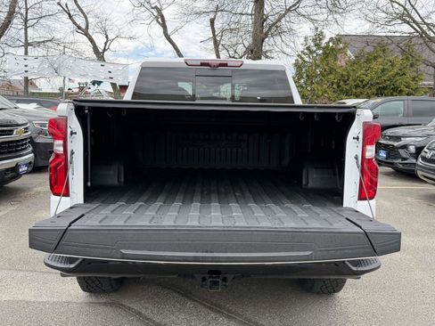 Certified 2023 Chevrolet Silverado 1500 ZR2 w/ Technology Package image 8