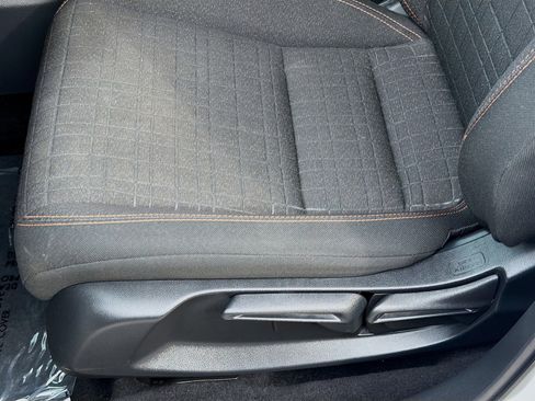 Used 2025 Honda HR-V EX-L image 17