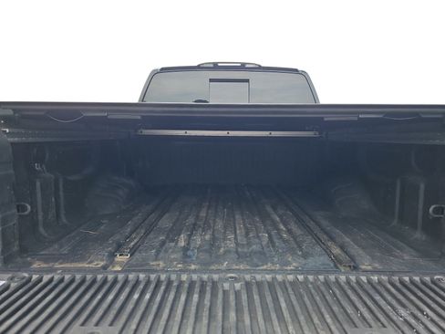 Used 2021 Nissan Titan SV w/ SV Convenience Package AWD/4WD image 45