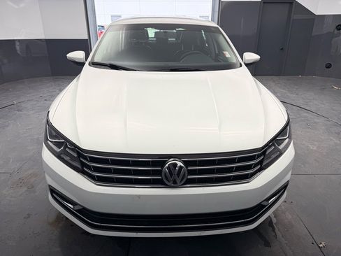 Used 2018 Volkswagen Passat 2.0T SE image 8