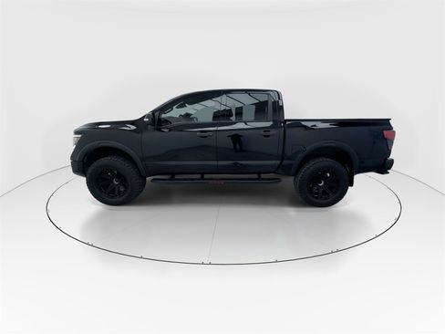 Used 2020 Nissan Titan PRO-4X w/ Pro-4x Convenience Package image 5