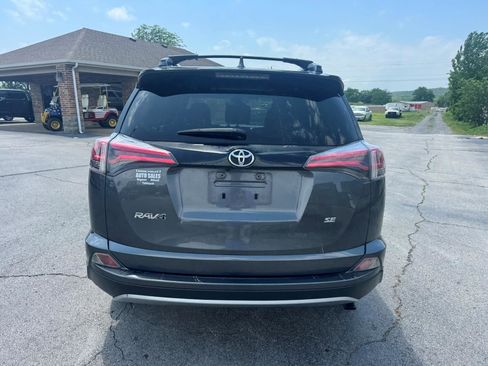 Used 2018 Toyota RAV4 SE w/ Power Extra Value Package FWD image 5