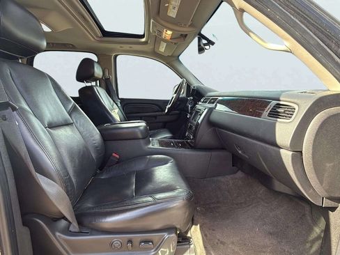 Used 2011 GMC Yukon Denali image 13