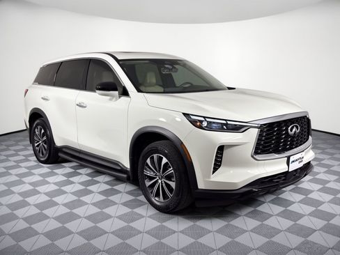 Used 2023 INFINITI QX60 Pure FWD image 7