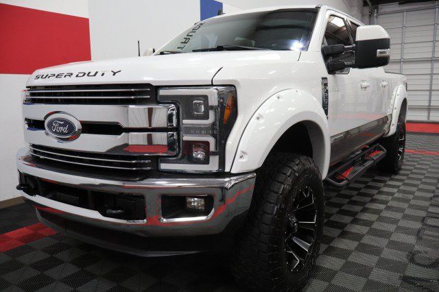 Used 2019 Ford F250 Lariat w/ Lariat Value Package AWD/4WD image 4