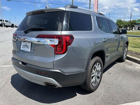 Used 2023 GMC Acadia SLT FWD image 4