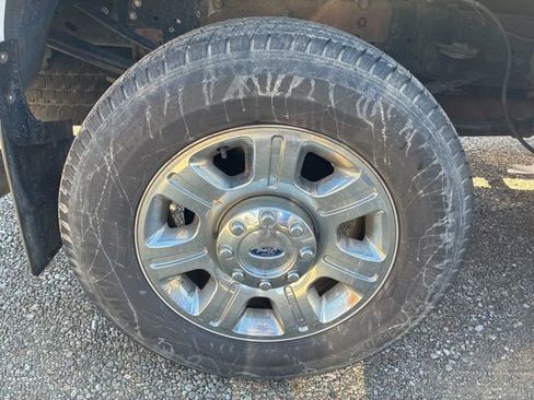 Used 2016 Ford F350 Lariat w/ Chrome Package image 7