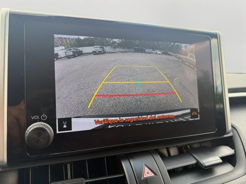 Used 2024 Toyota RAV4 LE AWD/4WD image 24