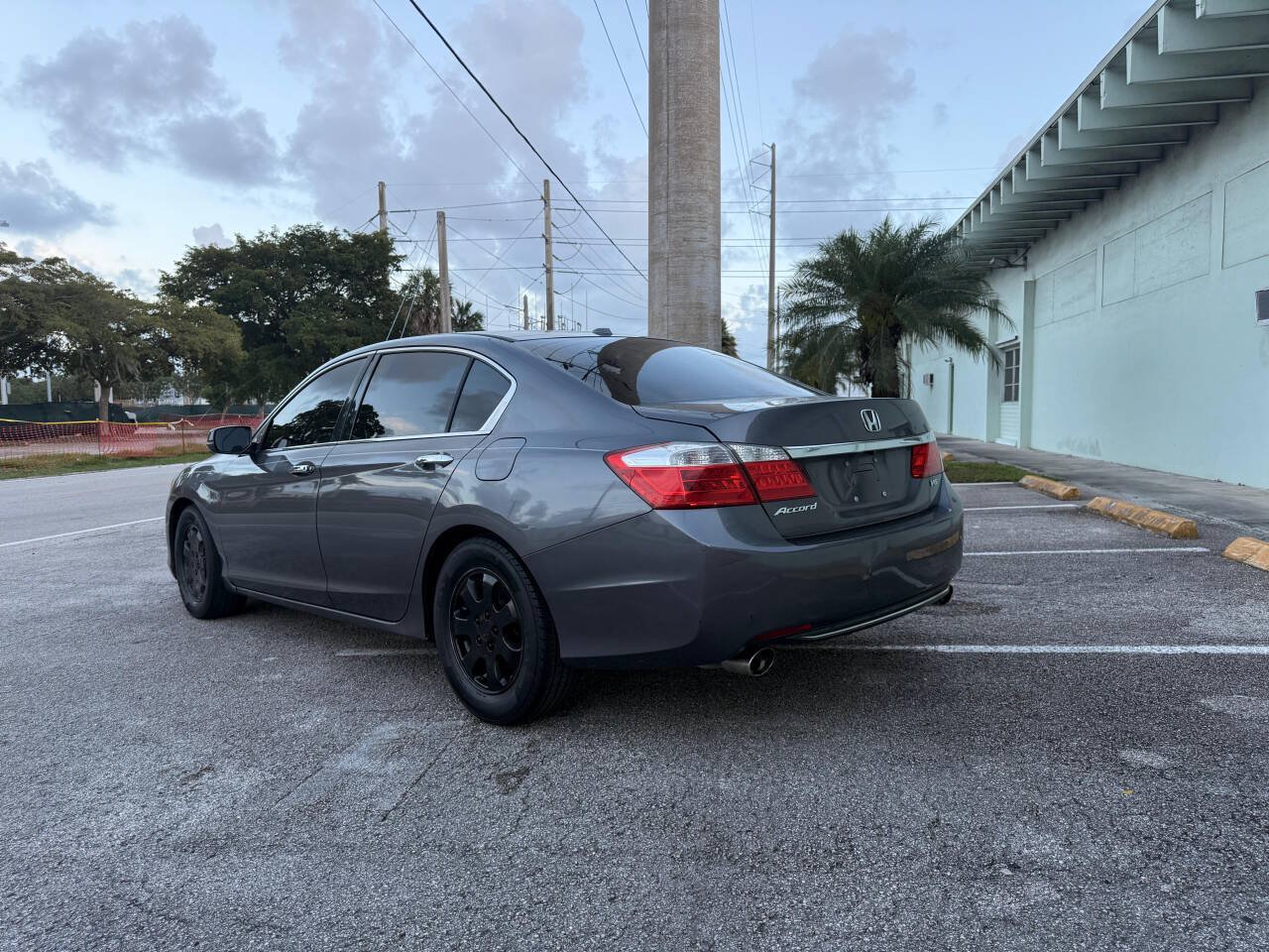 Used 2015 Honda Accord EX-L image 19