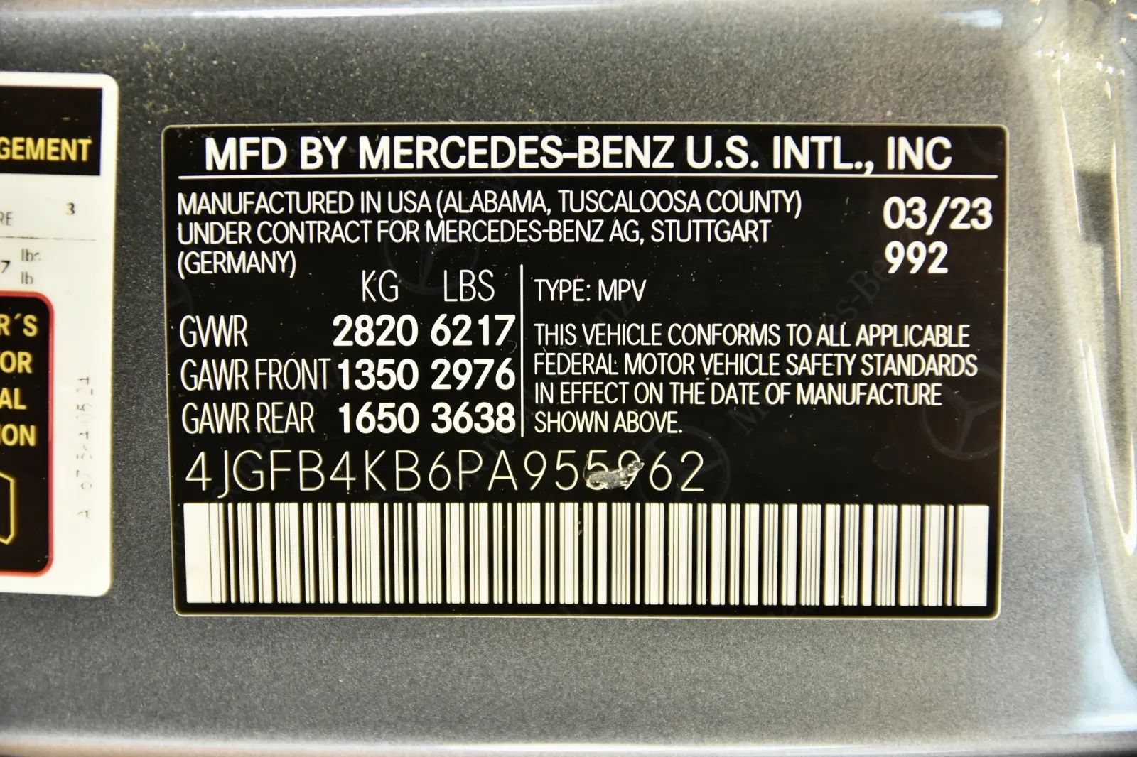 Used 2023 Mercedes-Benz GLE 350 4MATIC w/ Premium Package image 32