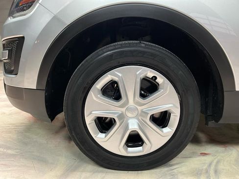 Used 2018 Ford Explorer 4WD Police Interceptor image 34