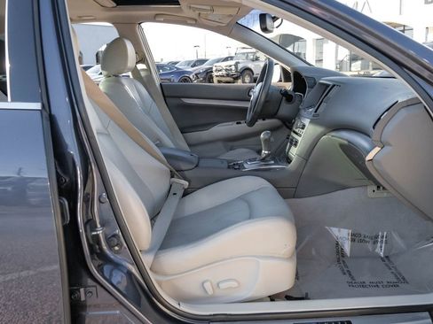 Used 2012 INFINITI G37 x w/ Premium Pkg image 38