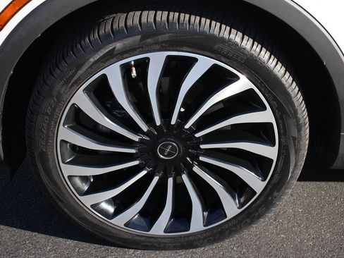 Used 2019 Lincoln Nautilus Black Label FWD image 10